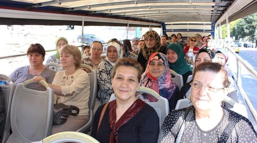 Yaşlılar Bursa’nın Tarihî Mekânlarını Geziyor