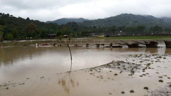 Ordu’da Sel Suları Köprüyü Yıktı, Mahsur Kalanlar Var G3
