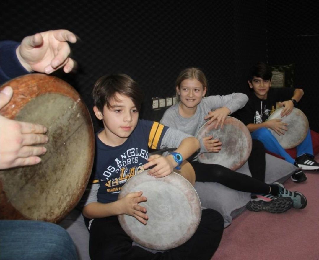 (&ouml;zel) Ritim Tutarak Terapi Oluyorlar