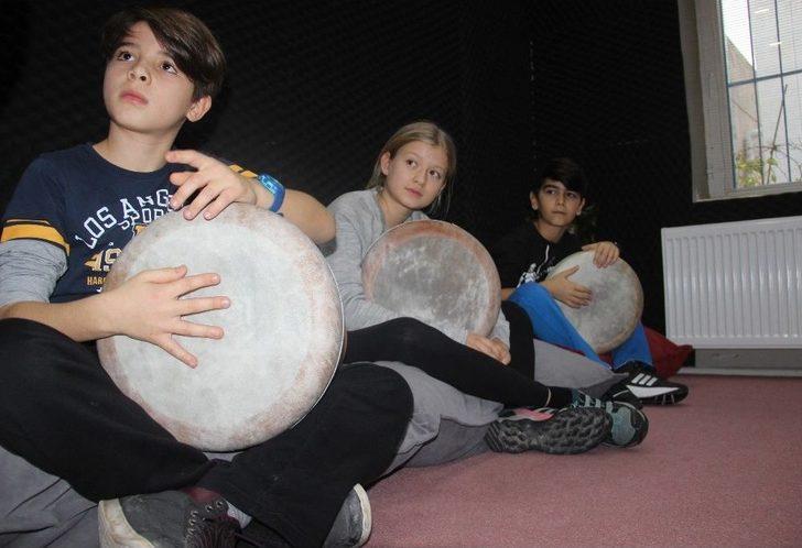 (özel) Ritim Tutarak Terapi Oluyorlar G1