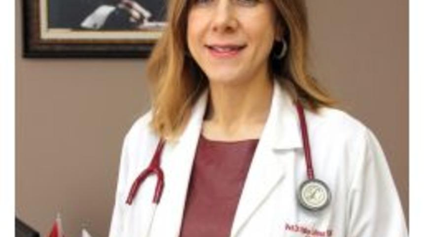 T&uuml;rkiye&rsquo;de Yılda 300 Bin Kişi Kalp Krizi Ge&ccedil;iyor