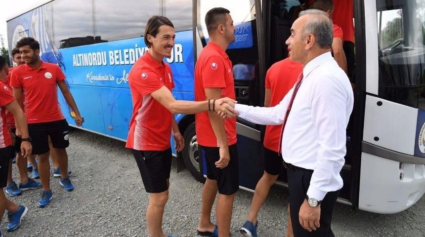 Altınordu Belediyespor 2. Etap Kampı İçin Erzurum’a Gitti