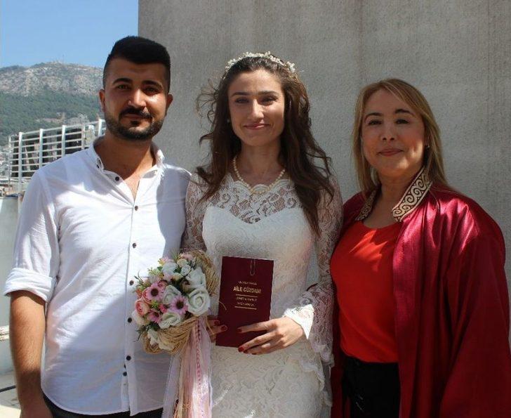 Tarihi Nikaha İmza Attılar G5