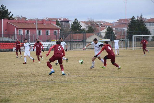 Şuhut Belediye Hisarspor:1- Sandıklıspor:1