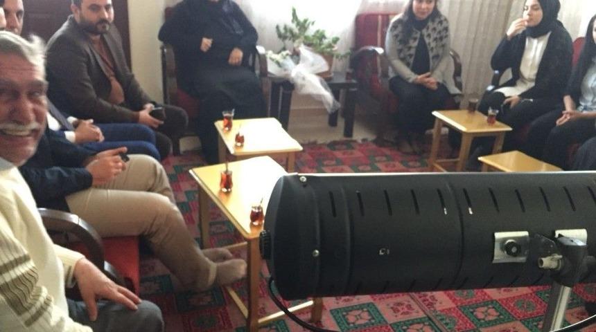 Ak Partili Gen&ccedil;lerden Agit&rsquo;e Moral Ziyareti