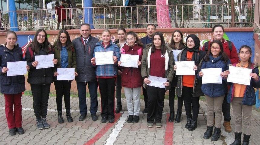 Pazaryeri&rsquo;nde Kursiyerlerin Sanat Sevgisi