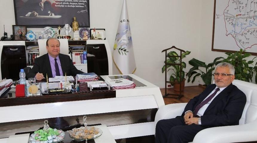 M&uuml;ft&uuml; Kocaoğlu&rsquo;ndan Başkan &Ouml;zakcan&rsquo;a Veda Ziyareti