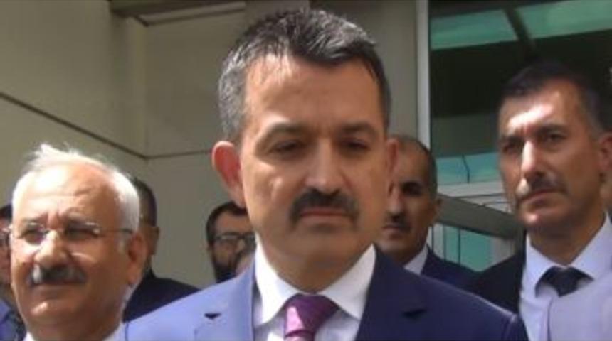Bakan Pakdemirli: "kurbanlık Hayvan B&uuml;y&uuml;kbaş 1,2, K&uuml;&ccedil;&uuml;kbaş 3,8 Milyon"