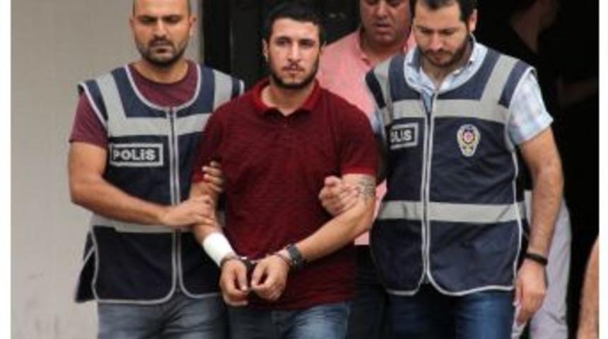 Sahte Kimlikli Cezaevi Firarisi Polisten Ka&ccedil;amadı