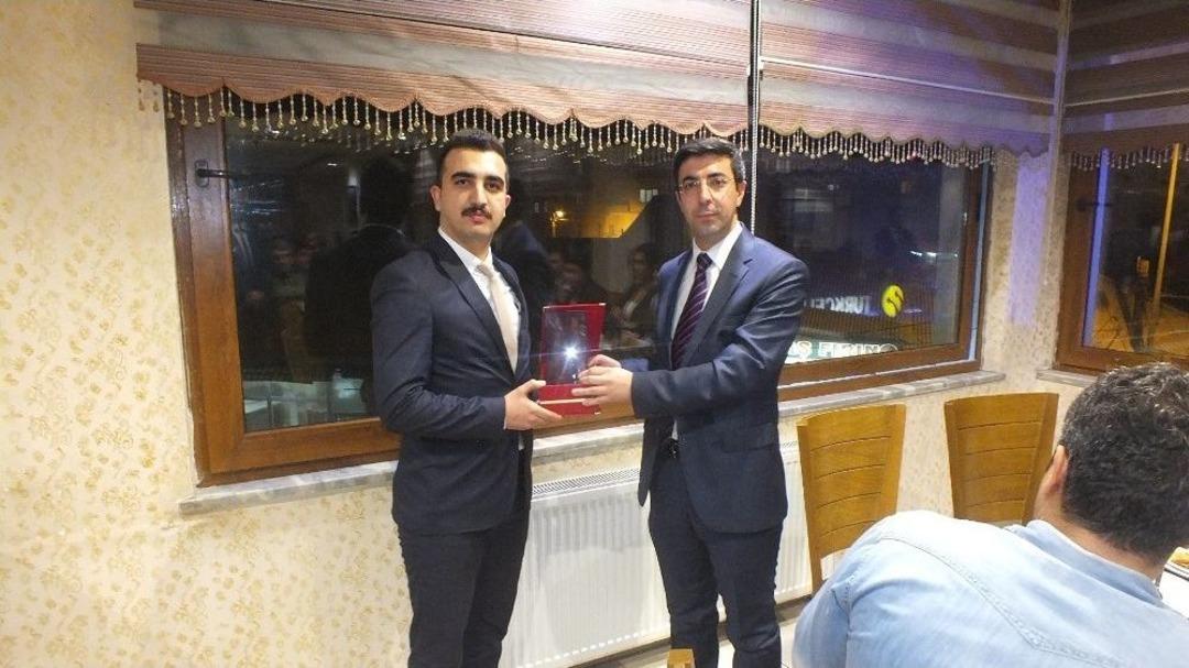 Tayini &Ccedil;ıkan Cumhuriyet Savcına Veda Yemeği