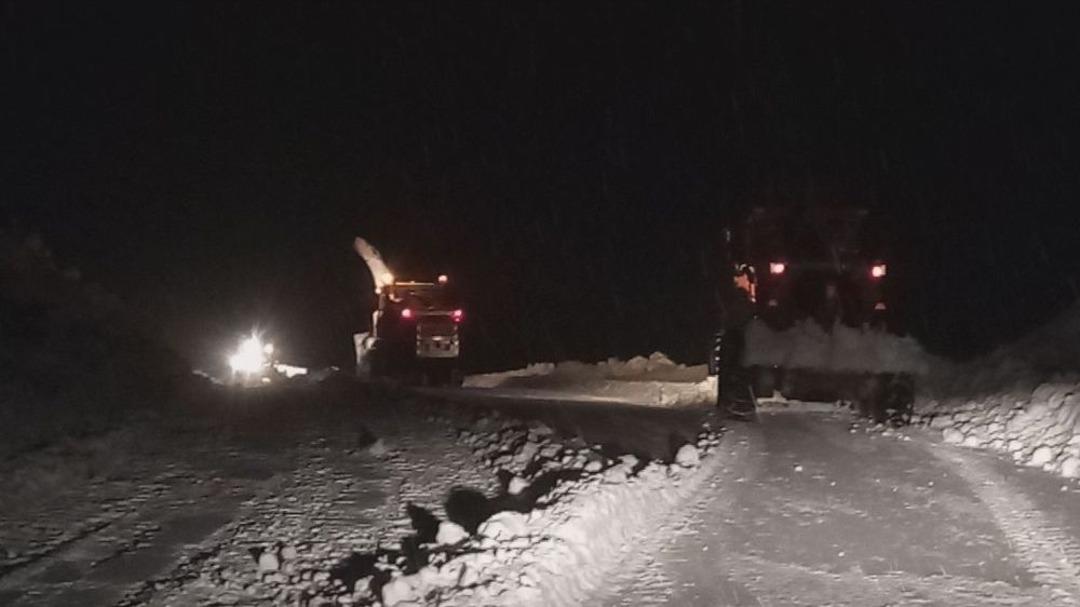 &Ccedil;ığ Tehlikesi Nedeni İle Yol A&ccedil;ma Sabaha Bırakıldı