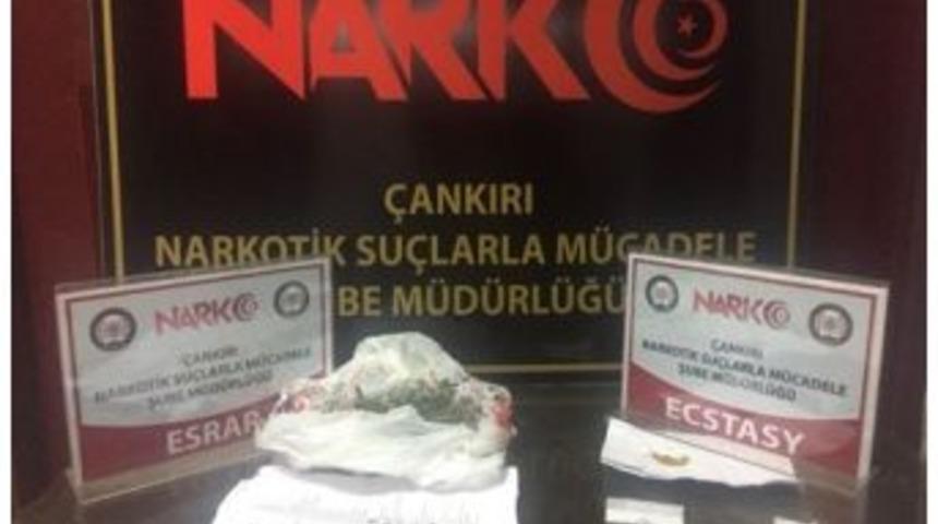 Emniyet G&uuml;&ccedil;leri Uyuşturucuya Ge&ccedil;it Vermiyor