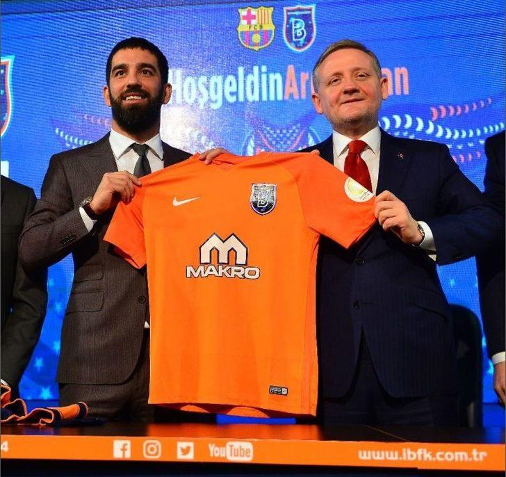Arda Turan Resmen Başakşehir’de G3