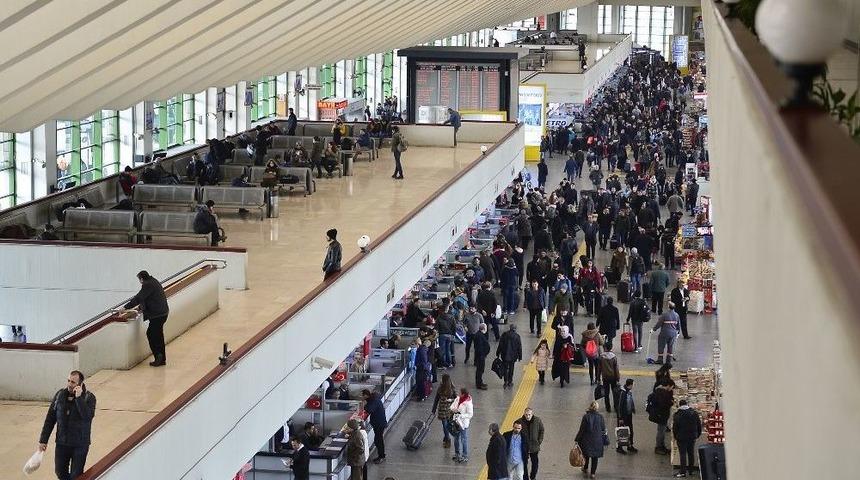 Yarıyıl Tatili Yoğunluğunun Yaşandığı Aşti&rsquo;de &Ouml;nlemler Artırıldı