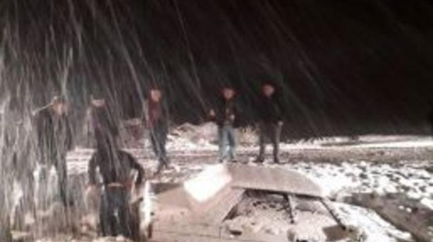 Otomobil Kanala D&uuml;şt&uuml;