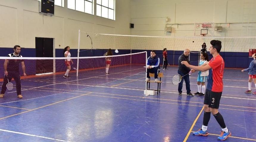Osmaniye’de Okullar Arası Badminton İl Birinciliği