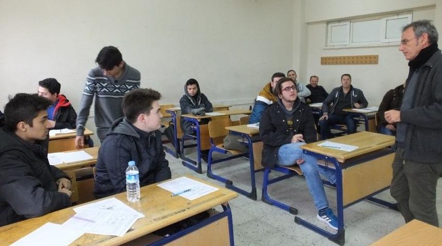 Yurt Dışında Staj Yapmak İ&ccedil;in İngilizce &Ouml;ğrendiler