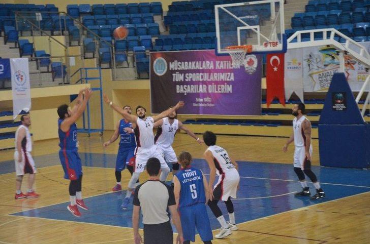 Bilecik Belediye Spor :38 Merkezefendi Belediyesi Yüksekçıta Koleji: 67 G4