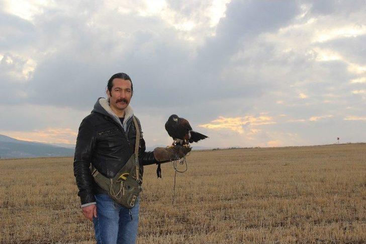 Film Yıldızı "tilla"yı Yanından Hiç Ayırmıyor G4