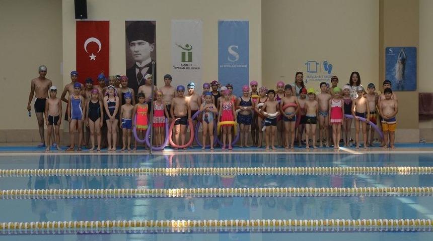 Kırsaldaki Çocukların Havuz Keyfi