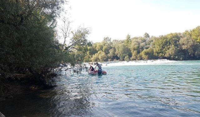 Manavgat Irmağına Giren Genç Kayboldu