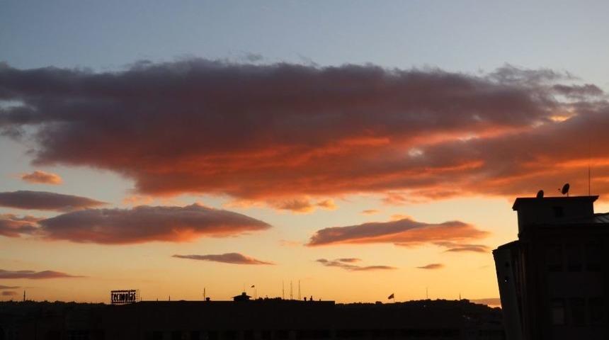 (&ouml;zel Haber) Gaziantep&rsquo;te Rengarenk G&uuml;n Batımı