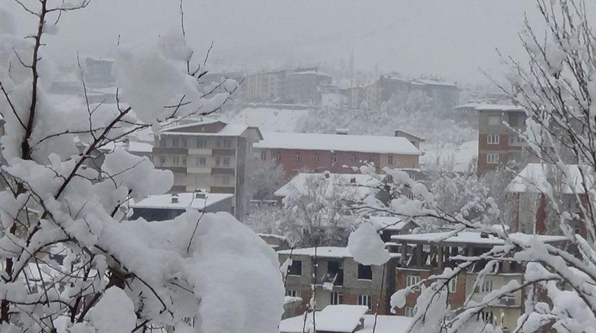 Kapalı 18 K&ouml;y, 54 Mezra Yolunda &Ccedil;alışma Başlatıldı