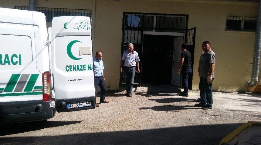 12 Metre Y&uuml;ksekten D&uuml;şen İş&ccedil;i Hayatını Kaybetti