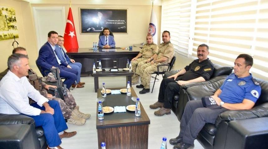 Vali G&uuml;zeloğlu Lice Kaymakamlığını Ziyaret Etti