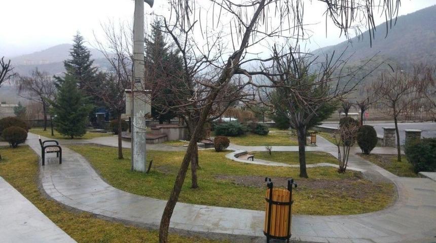 Kızılcahamam Belediyesi&rsquo;nden Gen&ccedil; Ve &Ccedil;ocuklara Spor Ve Oyun Alanı