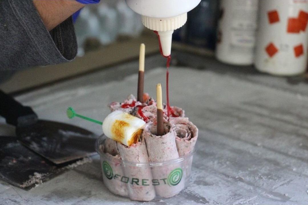 (&ouml;zel Haber) Gen&ccedil; Girişimciden Tayland Usul&uuml; &rsquo;tava Dondurma&rsquo;