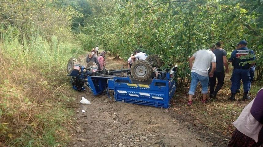 Alaplı&rsquo;da Tarım Aracı Devrildi: 3 Yaralı