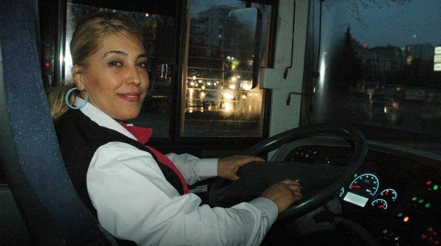 (&ouml;zel Haber) Kadınlara &Ouml;zel Otob&uuml;se Kadın Şof&ouml;r