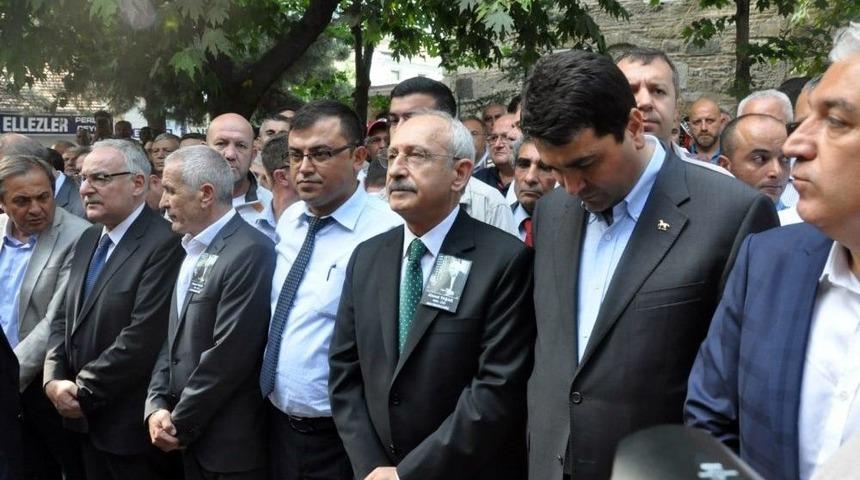 İş Adamı Ahmet Yaşar Son Yolculuğuna Uğurlandı