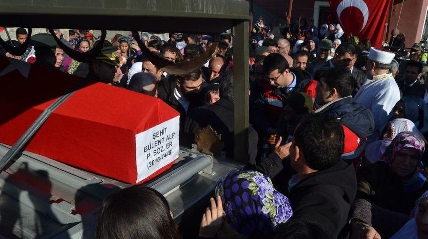 Hakkari Şehidi Son Yolculuğuna Uğurlandı