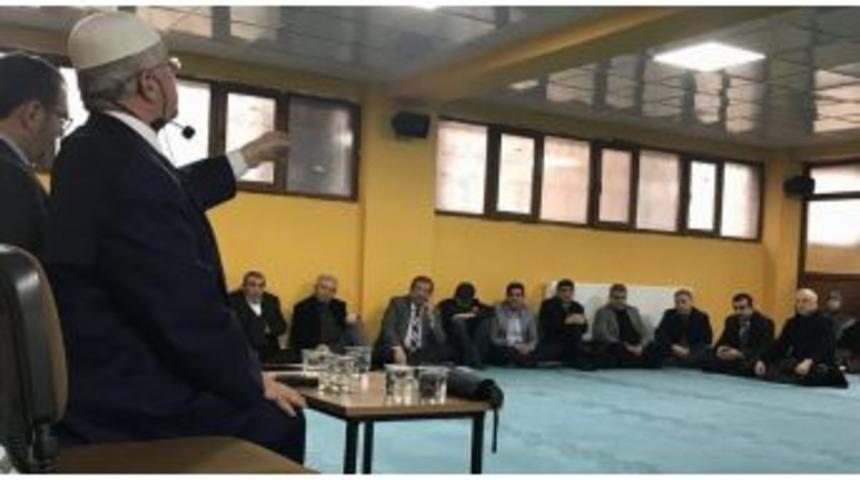 Siirt&rsquo;te Umre Adaylarına Seminer Verildi