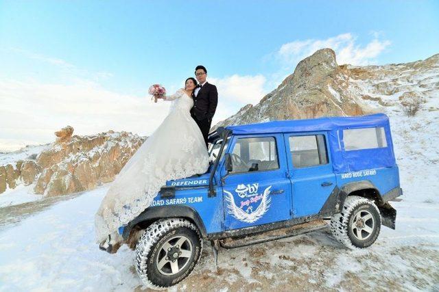 Çinli Çiftler Gelin Damat Fotoğrafı İçin Kapadokya’ya Geliyor