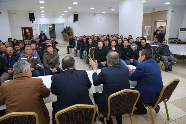 Başkan Duruay Taşeron İş&ccedil;ilere Bilgi Verdi 1