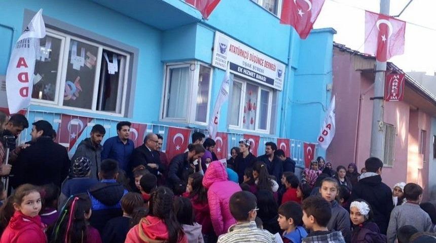 Add&rsquo;den &Ouml;ğrencilere Yarıyıl Karne Hediyesi