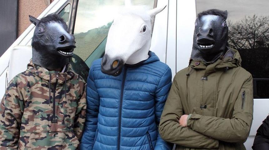 Sanal Oyun Tutkunları Hask&ouml;y İplik Fabrikasına Akın Etti