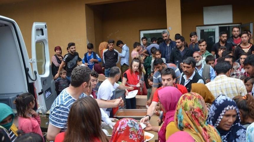 Mevsimlik Tarım İş&ccedil;ileri Selden Son Anda Kurtuldular