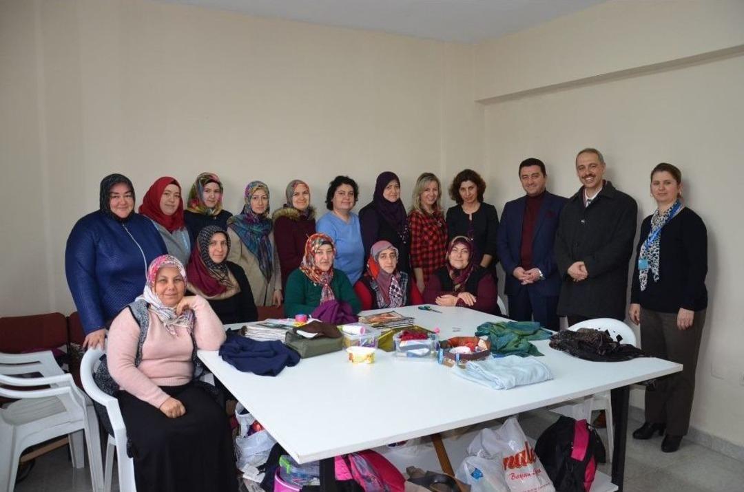 Başkan Bakıcı Halk Eğitim Merkezi Kursiyerlerini Ziyaret Etti