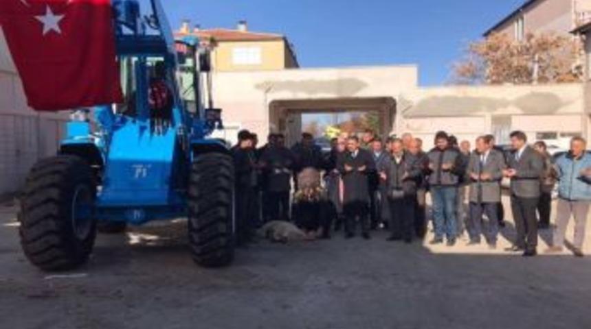 &Ccedil;evre Ve Şehircilik Bakanlığı Tarafından &Ccedil;i&ccedil;ekdağı Ve K&ouml;seli Belediyesine Hibe Kep&ccedil;e