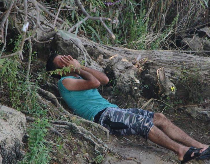 Irmakta Yüzerken Kaybolan Gencin Cesedi Bulundu G3