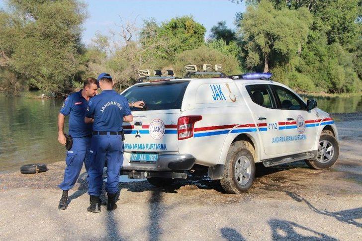 Irmakta Yüzerken Kaybolan Gencin Cesedi Bulundu G4