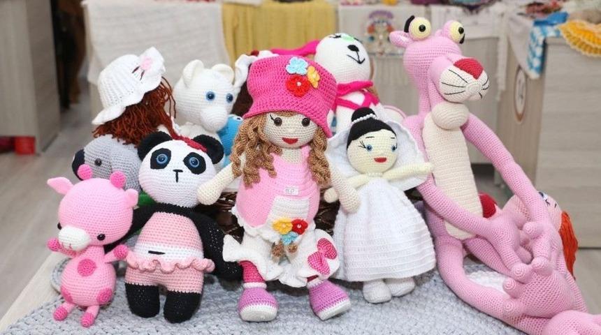 &lsquo;el Emeği &Ccedil;arşısı&rsquo; Ekmek Kapıları Oldu