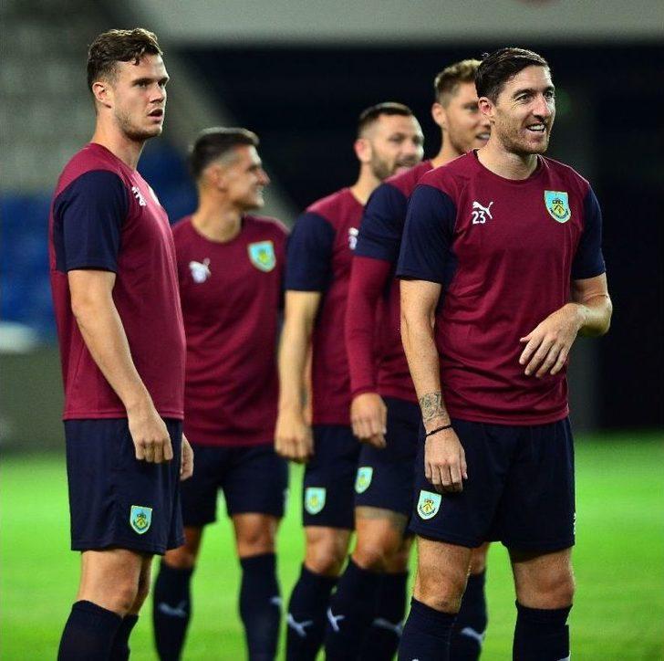 Burnley, Başakşehir Maçı Hazırlıklarını Tamamladı G2