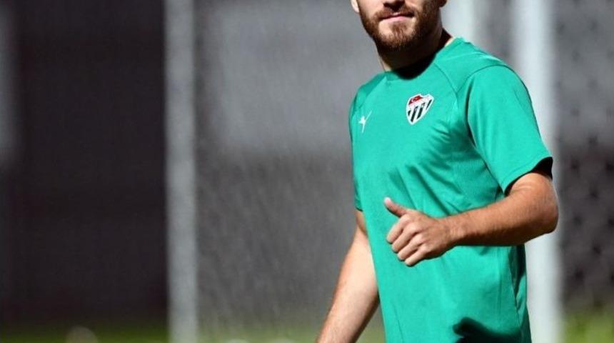 Tunay Torun, Bursaspor’daki İlk Antrenmanına Çıktı