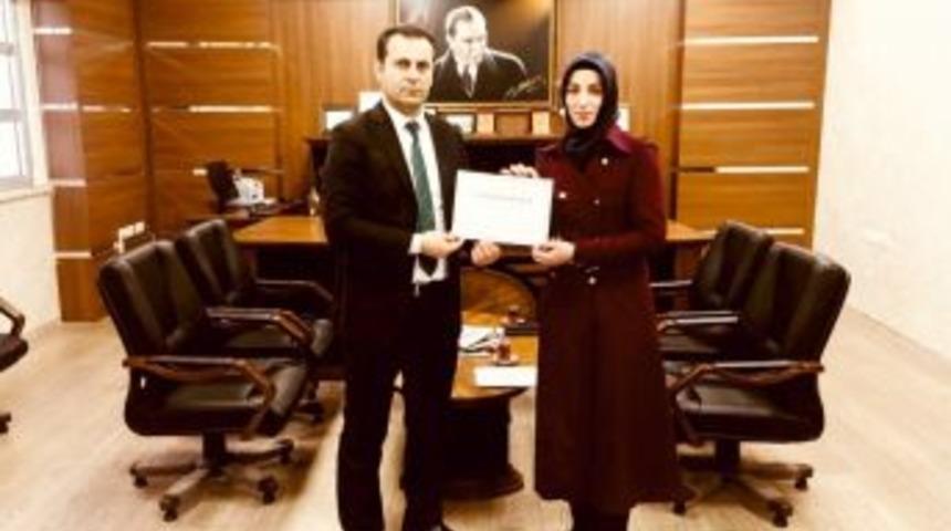 T&uuml;n&ccedil;men&rsquo;den Başarılı &Ouml;ğretmenlere &Ouml;d&uuml;l