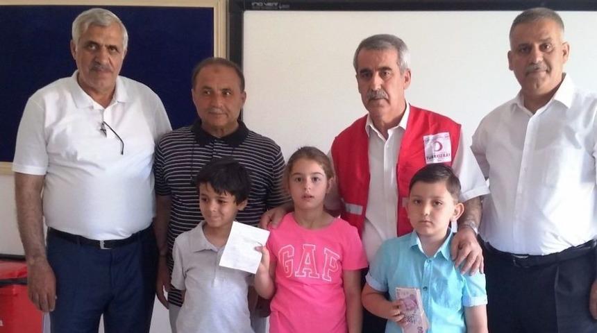 &Ouml;ğrencilerden &Ouml;rnek Davranış